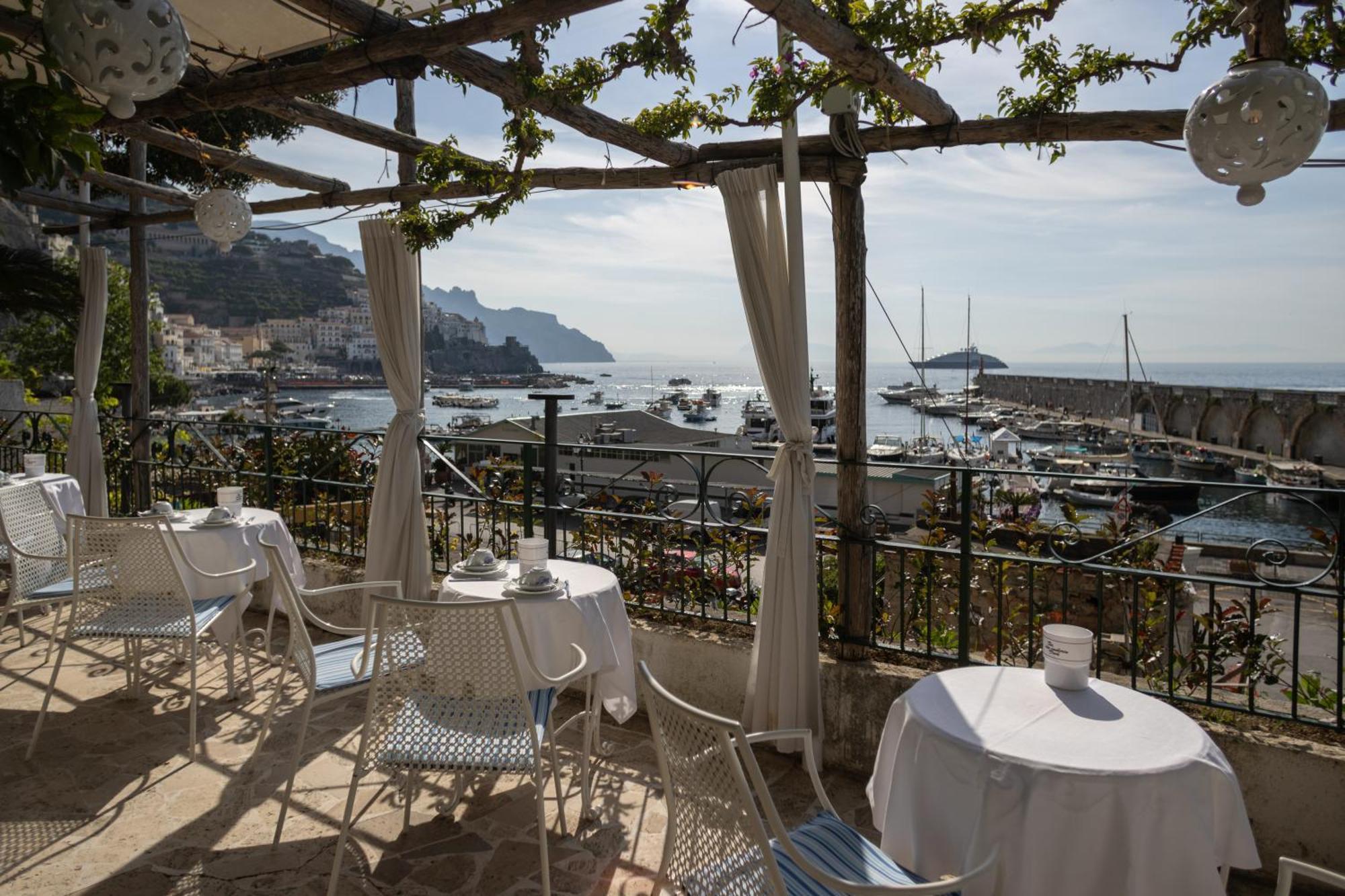 Hotel Aurora Amalfi Exterior foto